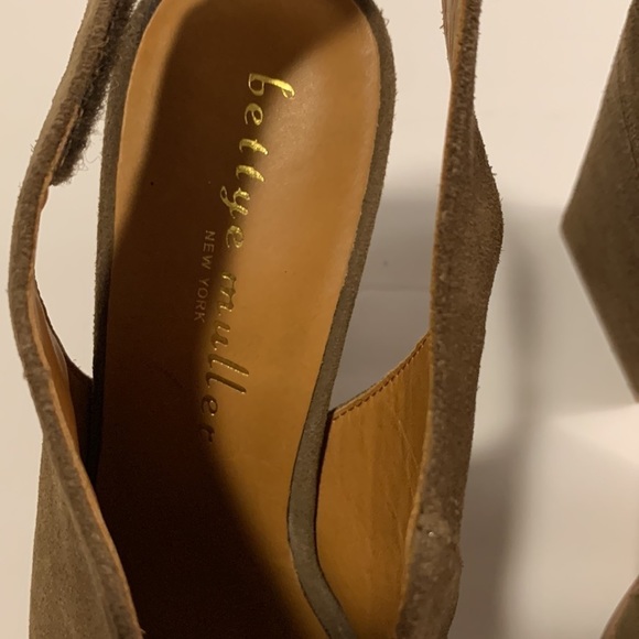 𝅺BETTYE Muller Olive Green Suede Heeled Booties Sling Back size 10M - Picture 10 of 17